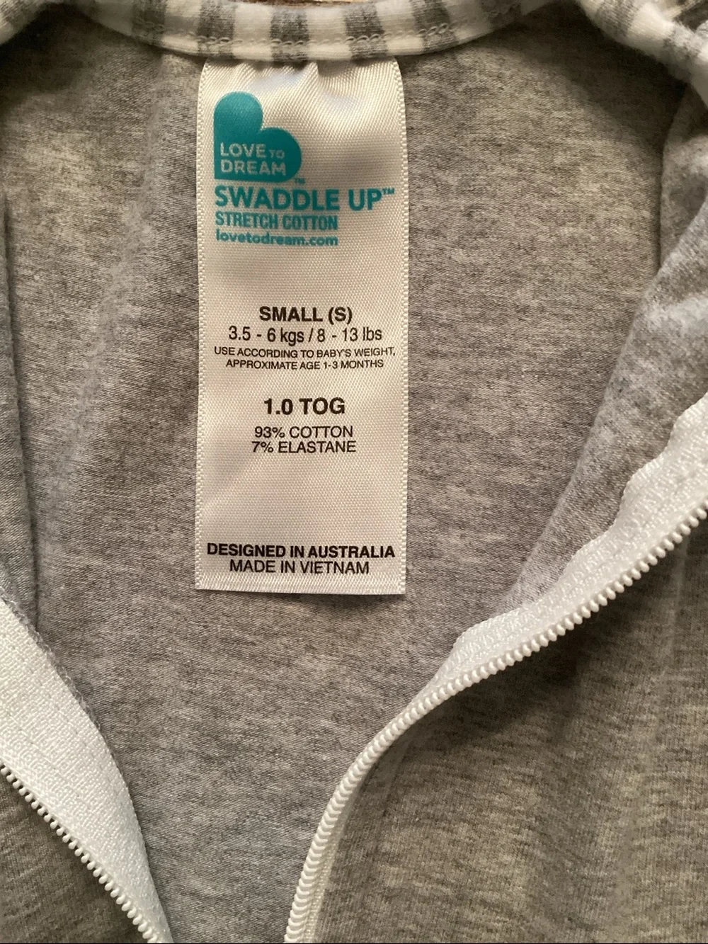 Love to dream soft grey